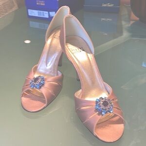 Pink, jeweled silk evening shoes